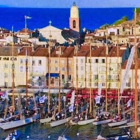Villa Oasis Avec Piscine En Plein Coeur De Saint-tropez. *